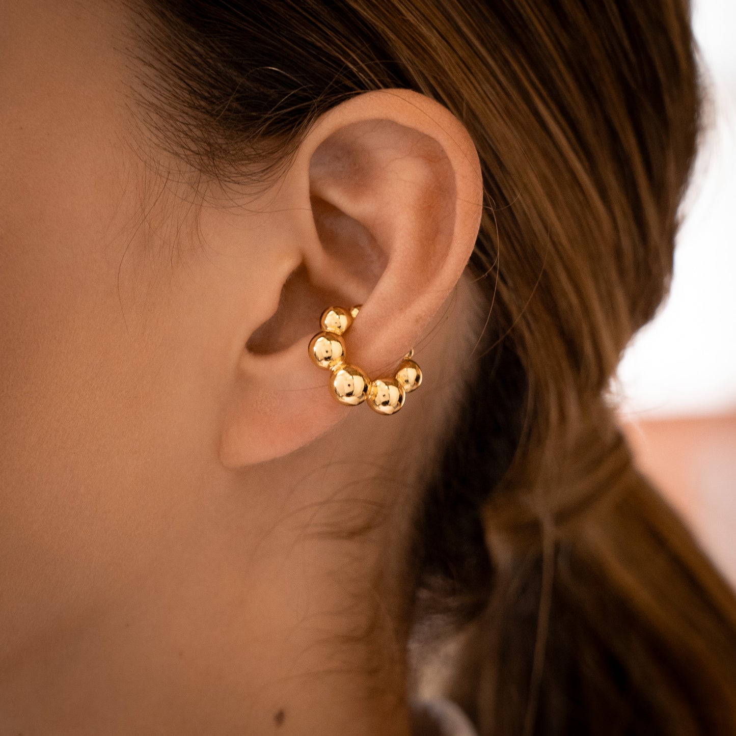 Set De 1 Par de Candongas Y 1 Earcuff Gold