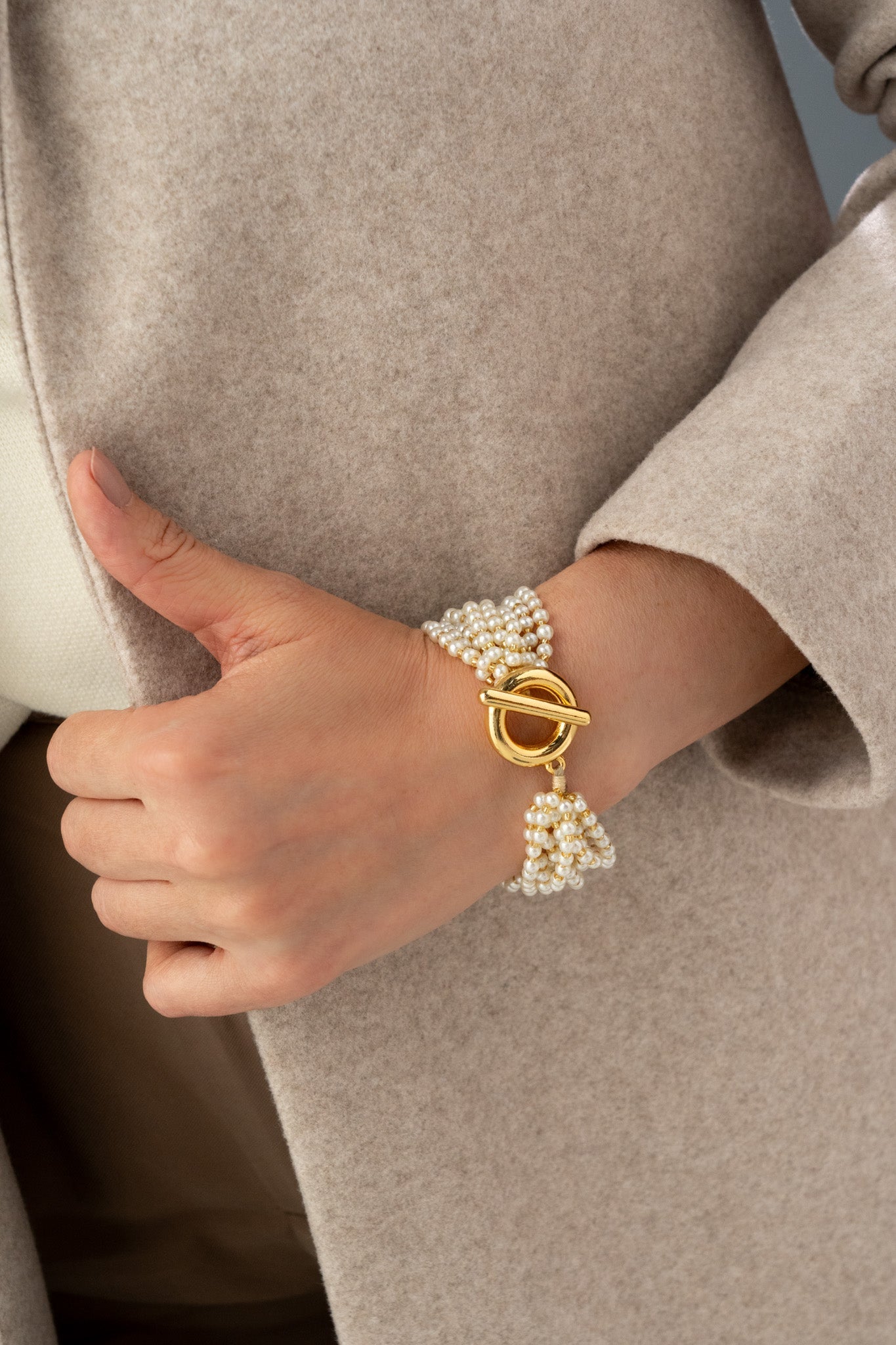 Pulsera Perlas y Broche